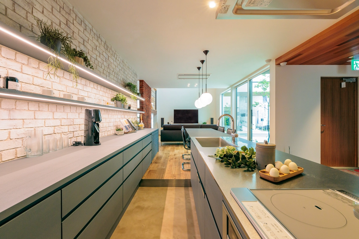 心躍る日々と安らぎを包む家のキッチン