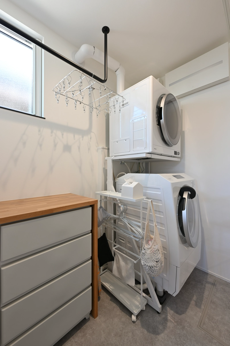 温もり溢れる平屋の家事スペース