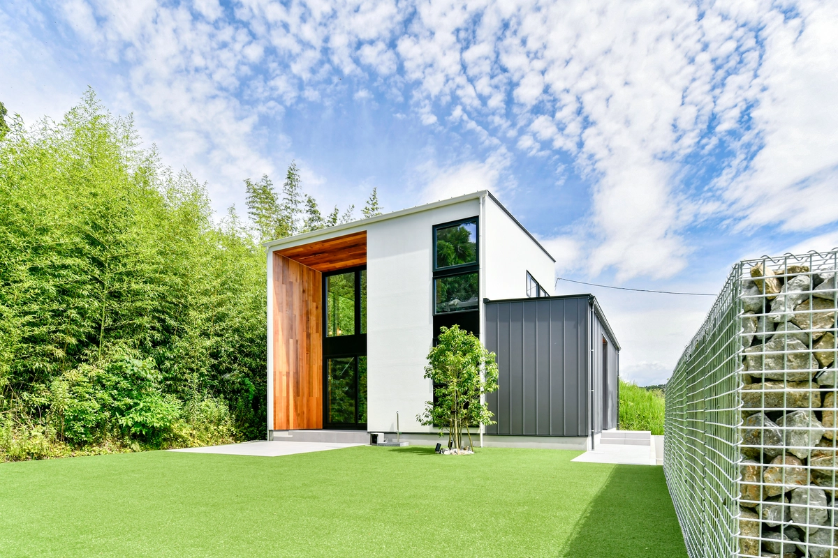 RBH株式会社｜注文住宅なら建築家デザインのR+houseネットワーク